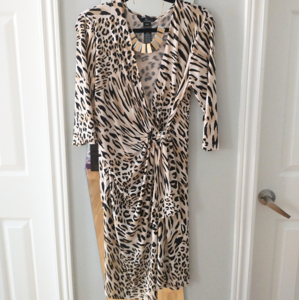 Nina Leonard dress size L